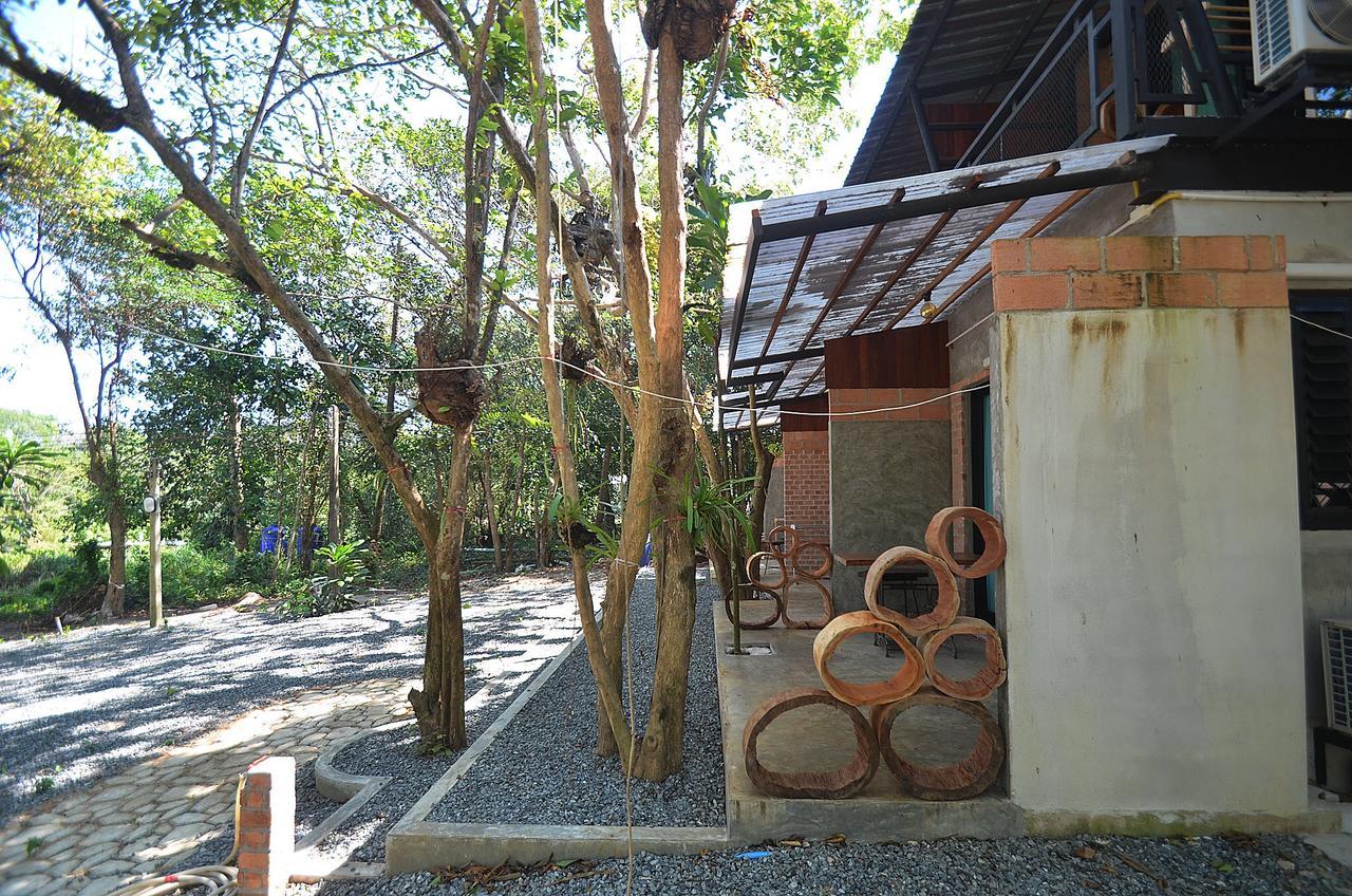 ホテルJoe'S Corner Kohmak マーク島 エクステリア 写真